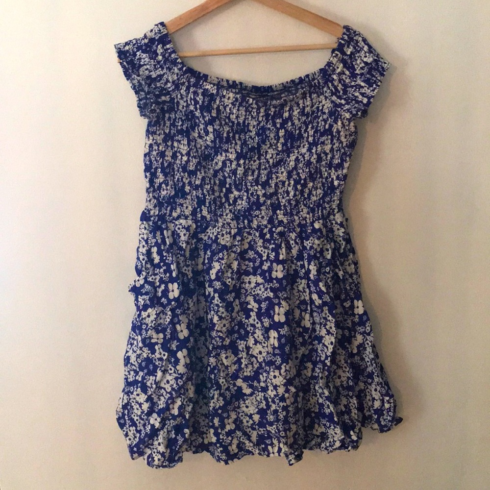 Express off the shoulder dress with pockets